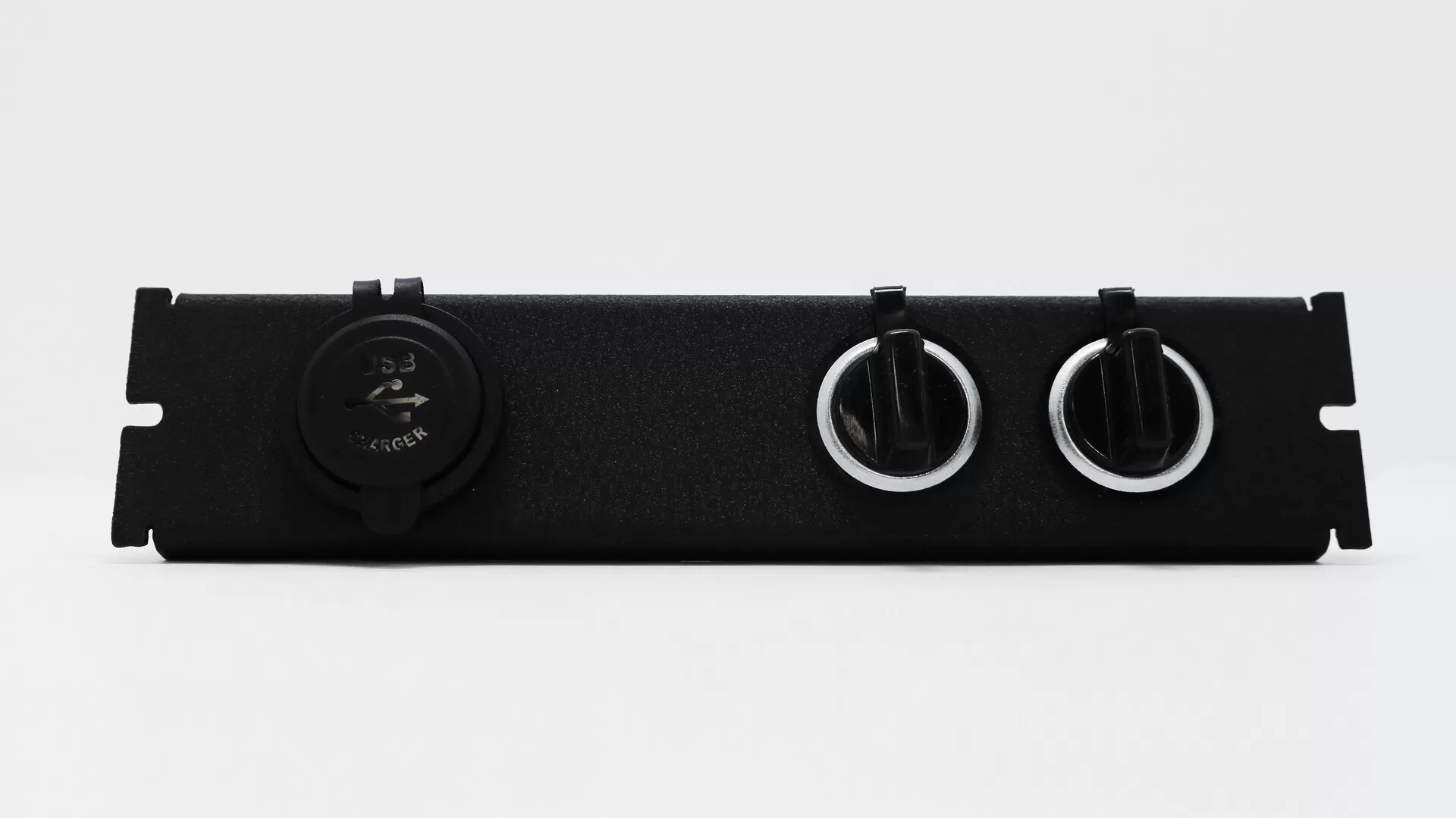 CA-0108 Console Power Outlets - D and R Electronics